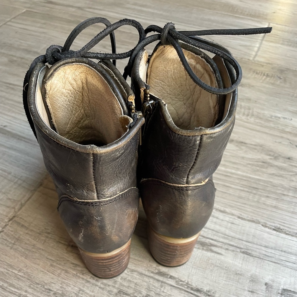 Freebird Rare Devin Boots Leather Lace Up Side Zipper Closure Black/Brown SZ 7 - Picture 14 of 16